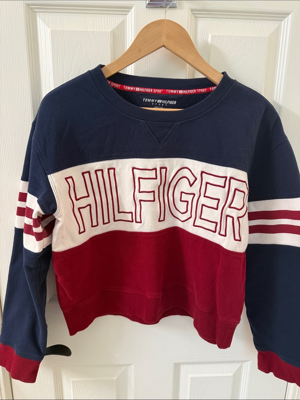 Tommy Hilfiger Navy, White & Red Colorblock Cropped Crew Sweatshirt
